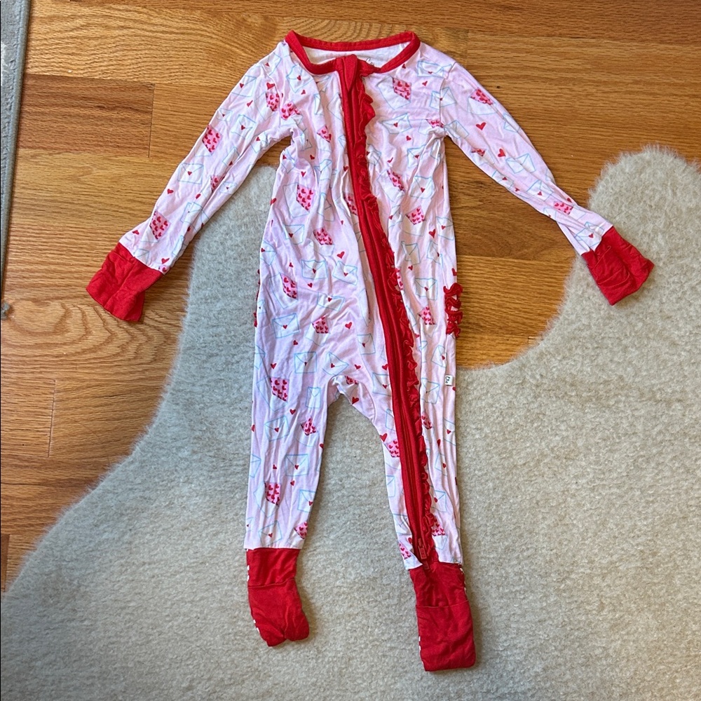 Laree + Co. Kids One Piece Pajamas Sz. 12-18 Months